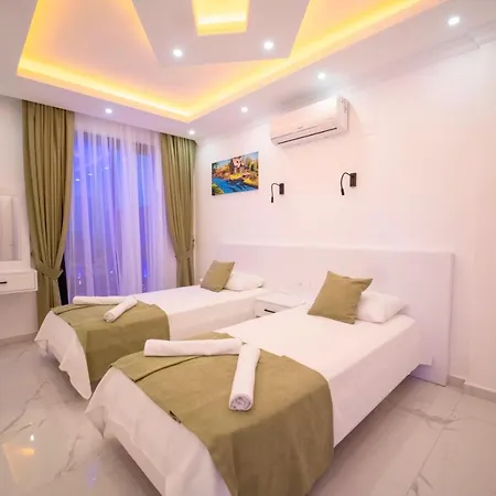 Emirbey - 2 Bedroom Holiday With Jacuzzi In Kalkan