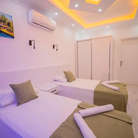 Villa Emirbey - 2 Bedroom Holiday With Jacuzzi In Kalkan Kaş