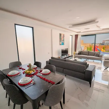 Villa Emirbey - 2 Bedroom Holiday With Jacuzzi In Kalkan *