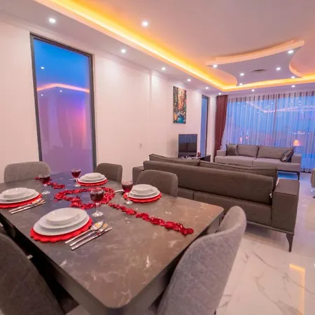Emirbey - 2 Bedroom Holiday With Jacuzzi In Kalkan Kaş