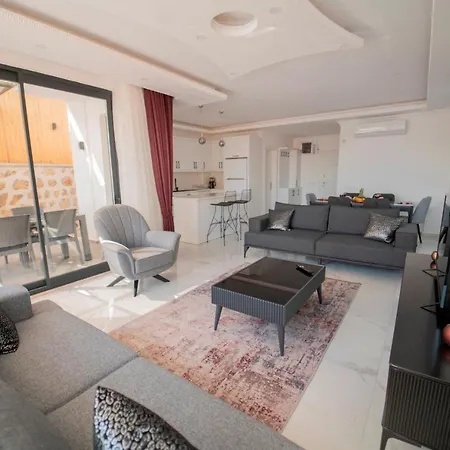 Emirbey - 2 Bedroom Holiday With Jacuzzi In Kalkan *