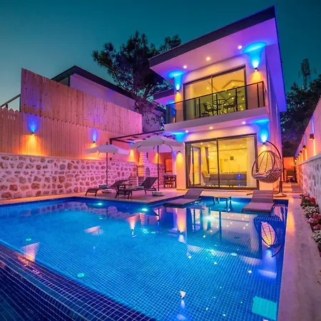 Emirbey - 2 Bedroom Holiday With Jacuzzi In Kalkan Vila *