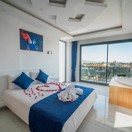 Emirbey - 2 Bedroom Holiday With Jacuzzi In Kalkan Kaş