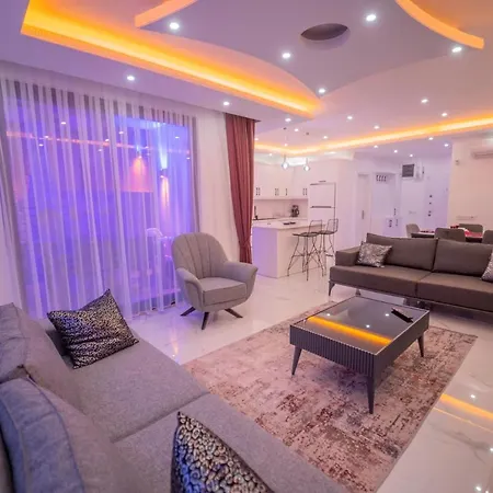 Emirbey - 2 Bedroom Holiday With Jacuzzi In Kalkan